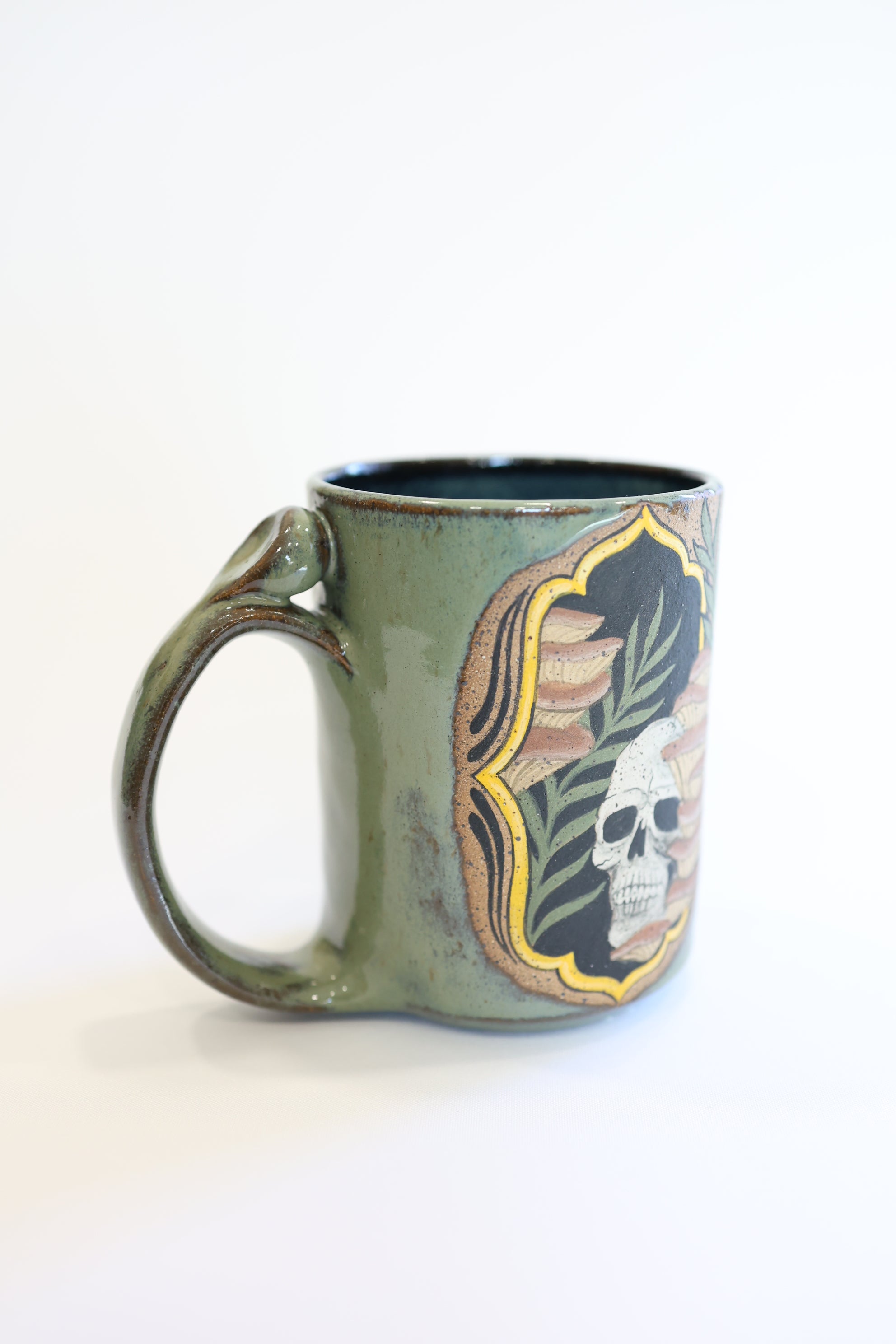 Skull mug